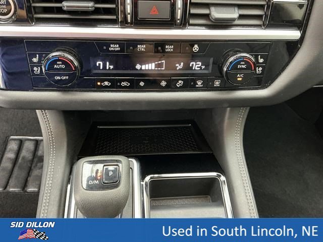 Used 2024 Pearl White Tricoat Nissan Platinum image 12