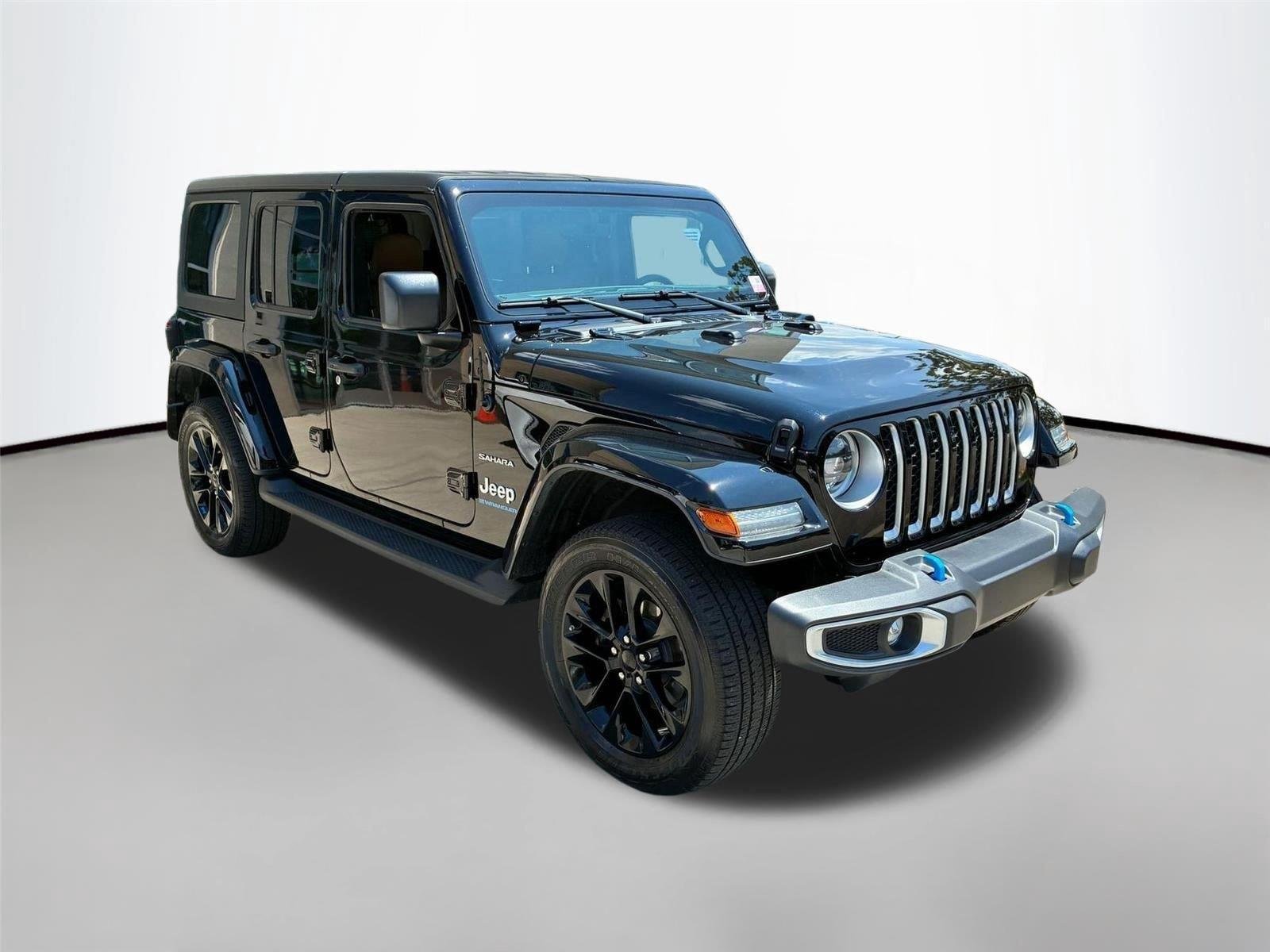 Used 2023 Black Clearcoat Jeep Sahara image 7