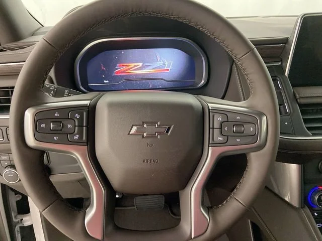2023 Chevrolet Suburban Z71 - Photo 8