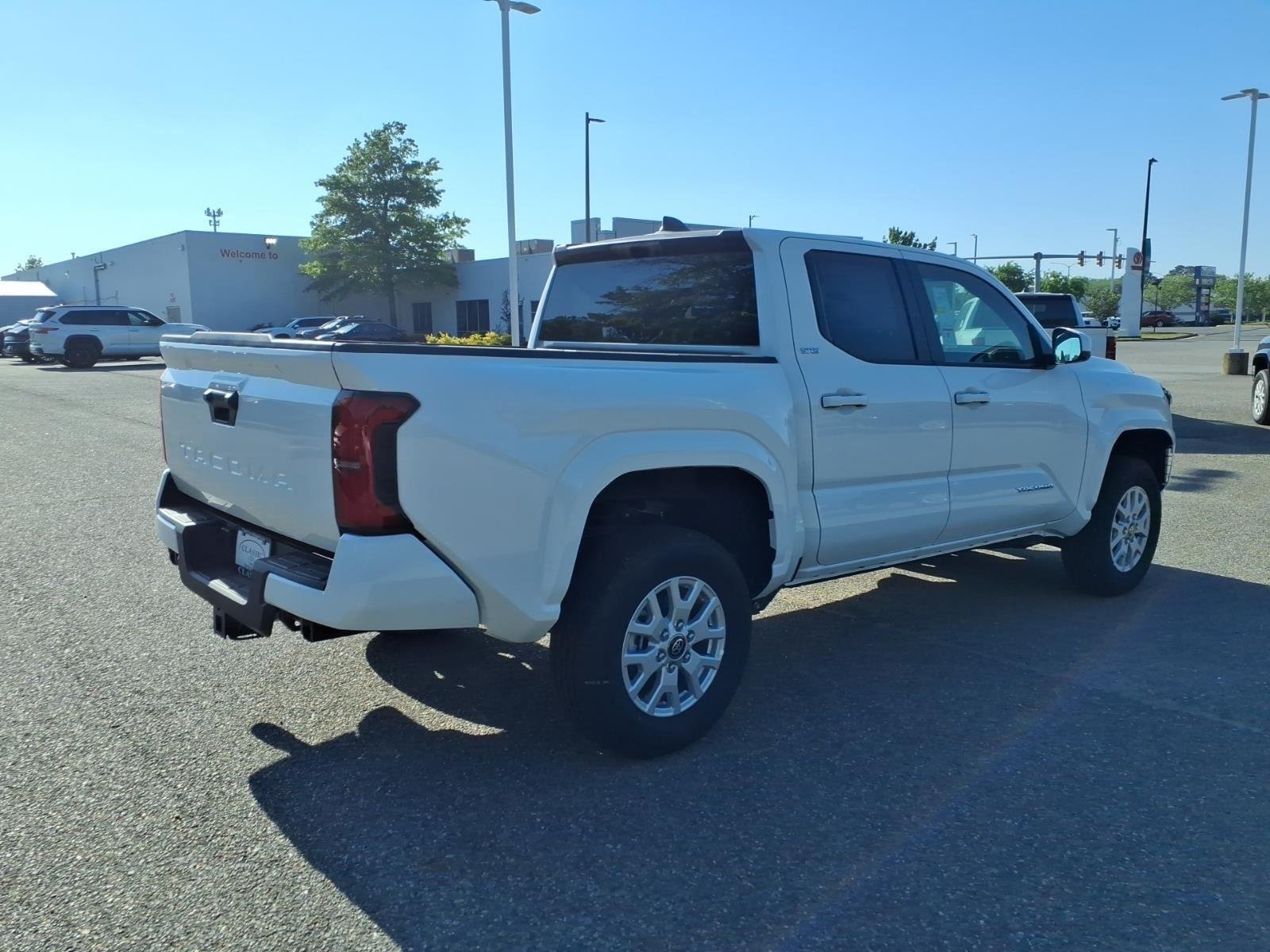 New 2026 Ice Cap Toyota SR5 image 6