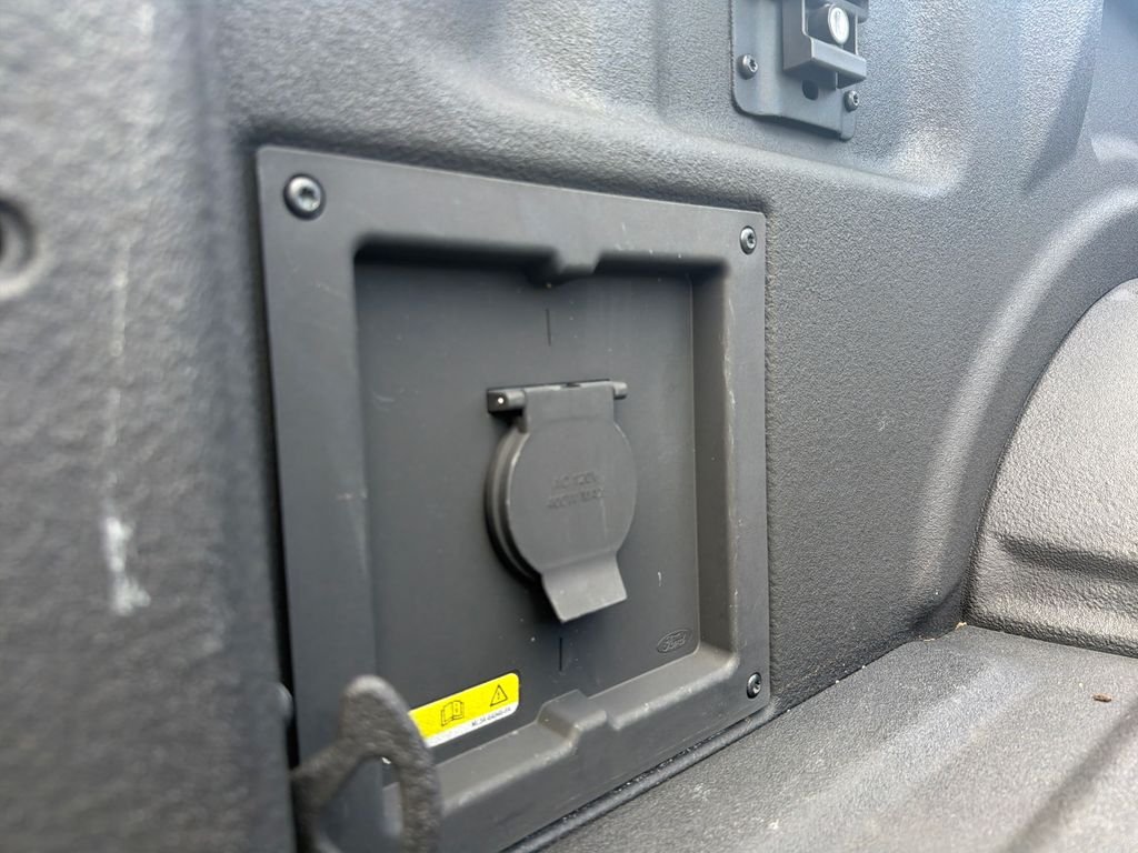 Used 2021 Gray Ford XLT image 16