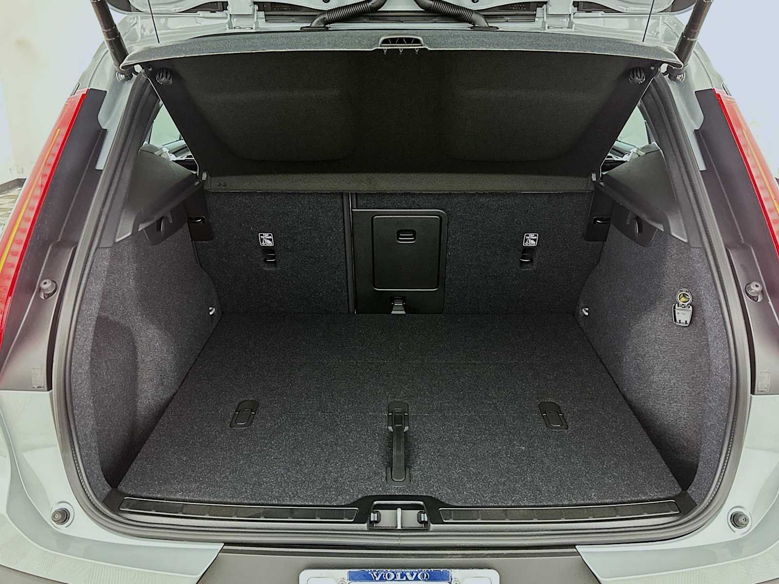 New 2026 Vapour Grey Volvo Ultra image 24