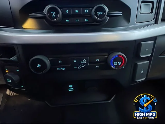 Used 2023 White Ford XLT image 29