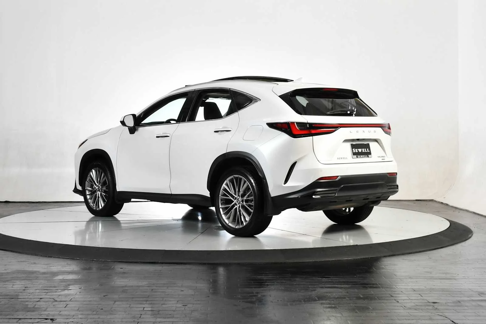 Certified Used 2023 Eminent White Pearl Lexus Luxury image 4