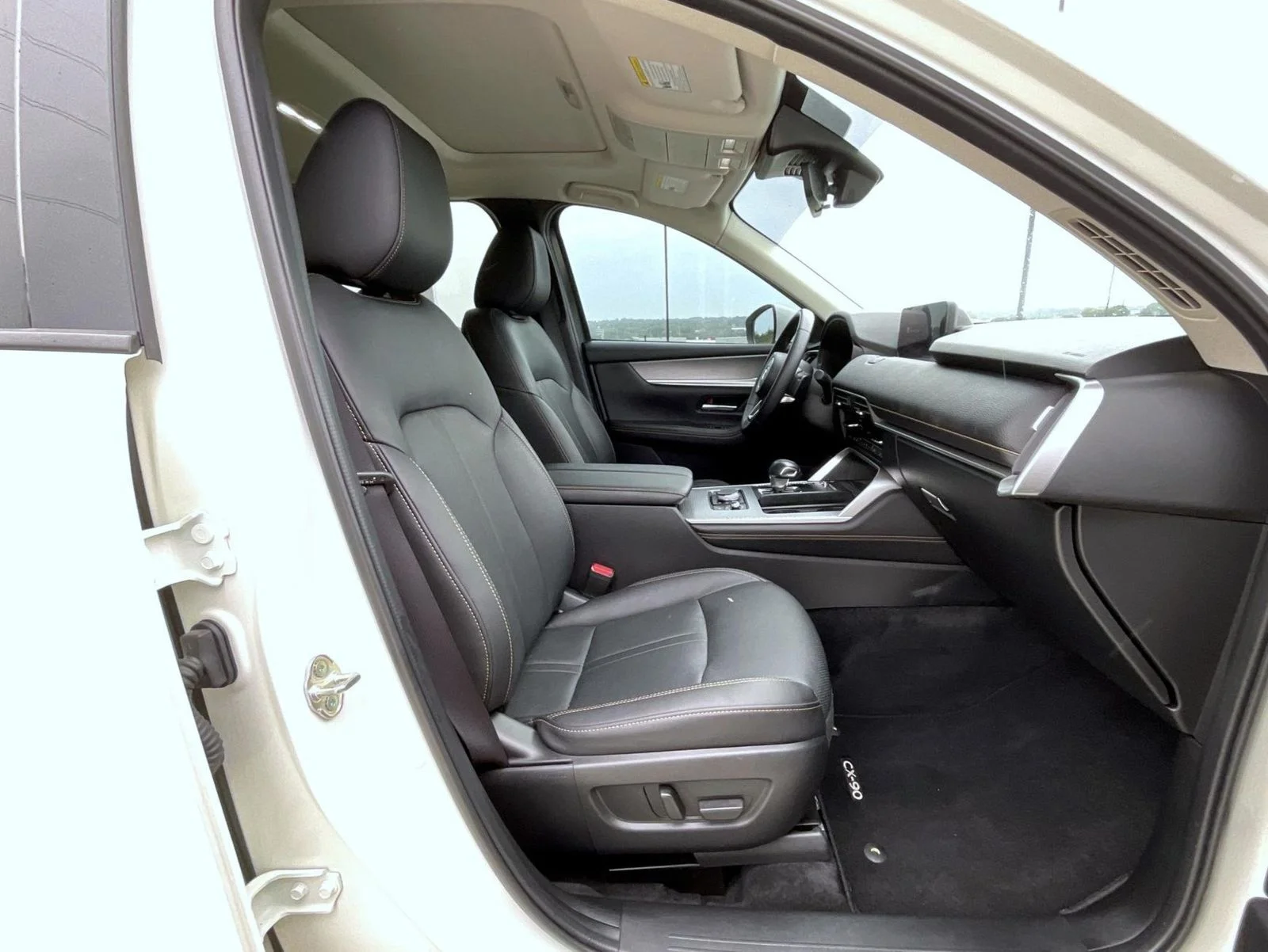 Certified Used 2024 White Mazda Preferred image 16