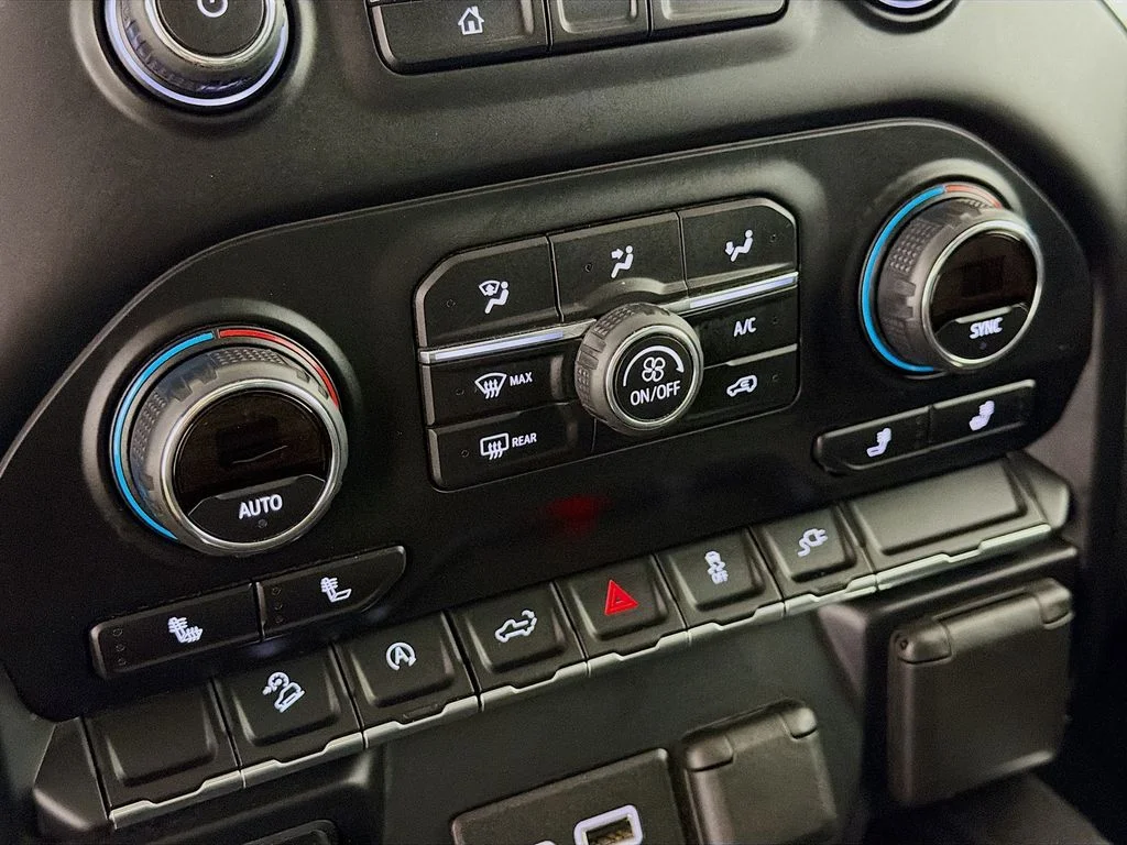 Used 2019 Blue Chevrolet LT Trail Boss image 17