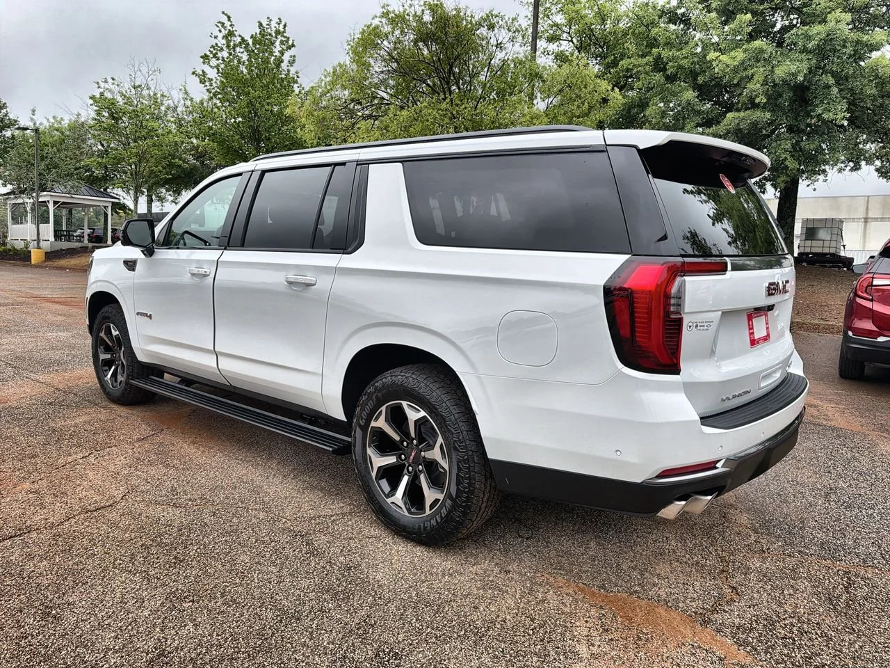 New 2026 Summit White GMC AT4 image 6