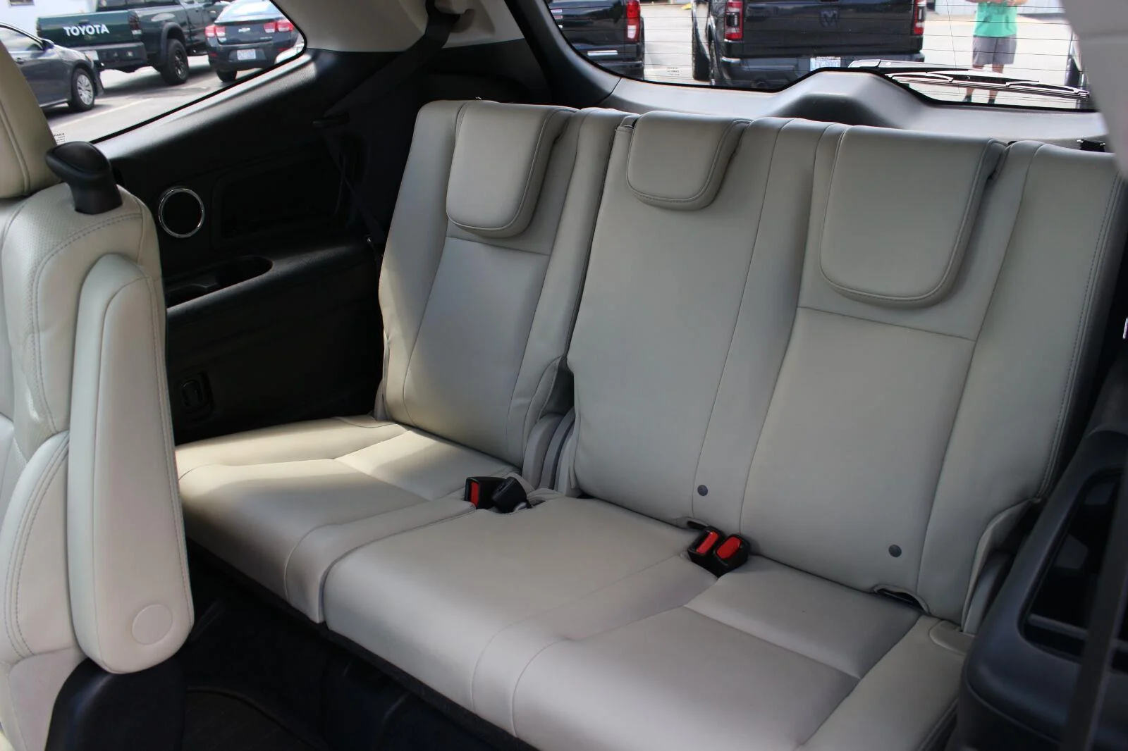 Used 2021 White Subaru Limited image 40