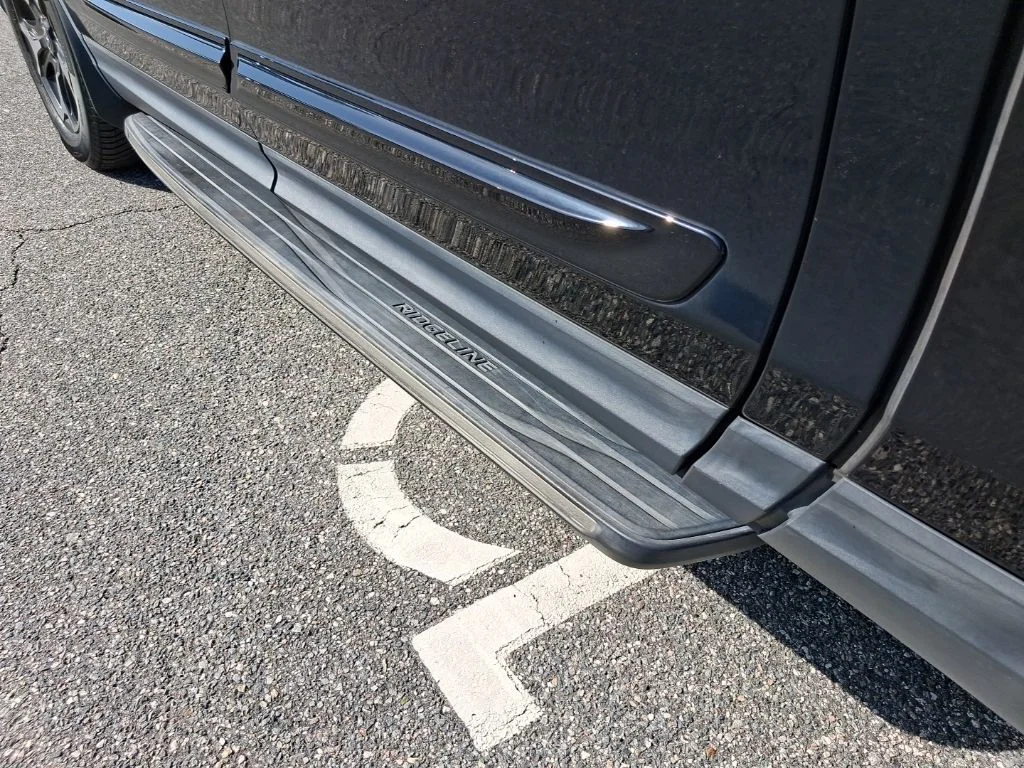 Used 2019  Honda Black Edition image 12