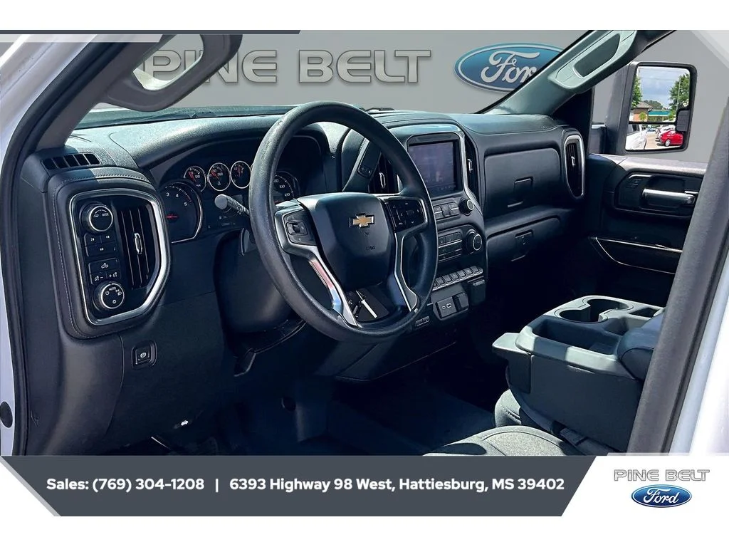Used 2020 Summit White Chevrolet LT image 13