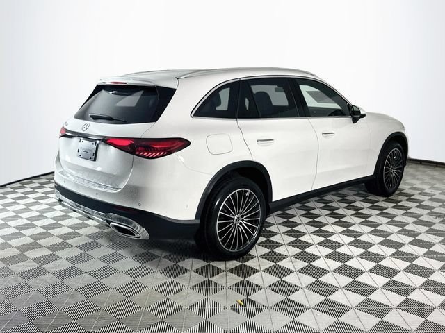 New 2027 Polar White Mercedes-Benz GLC 300 image 38