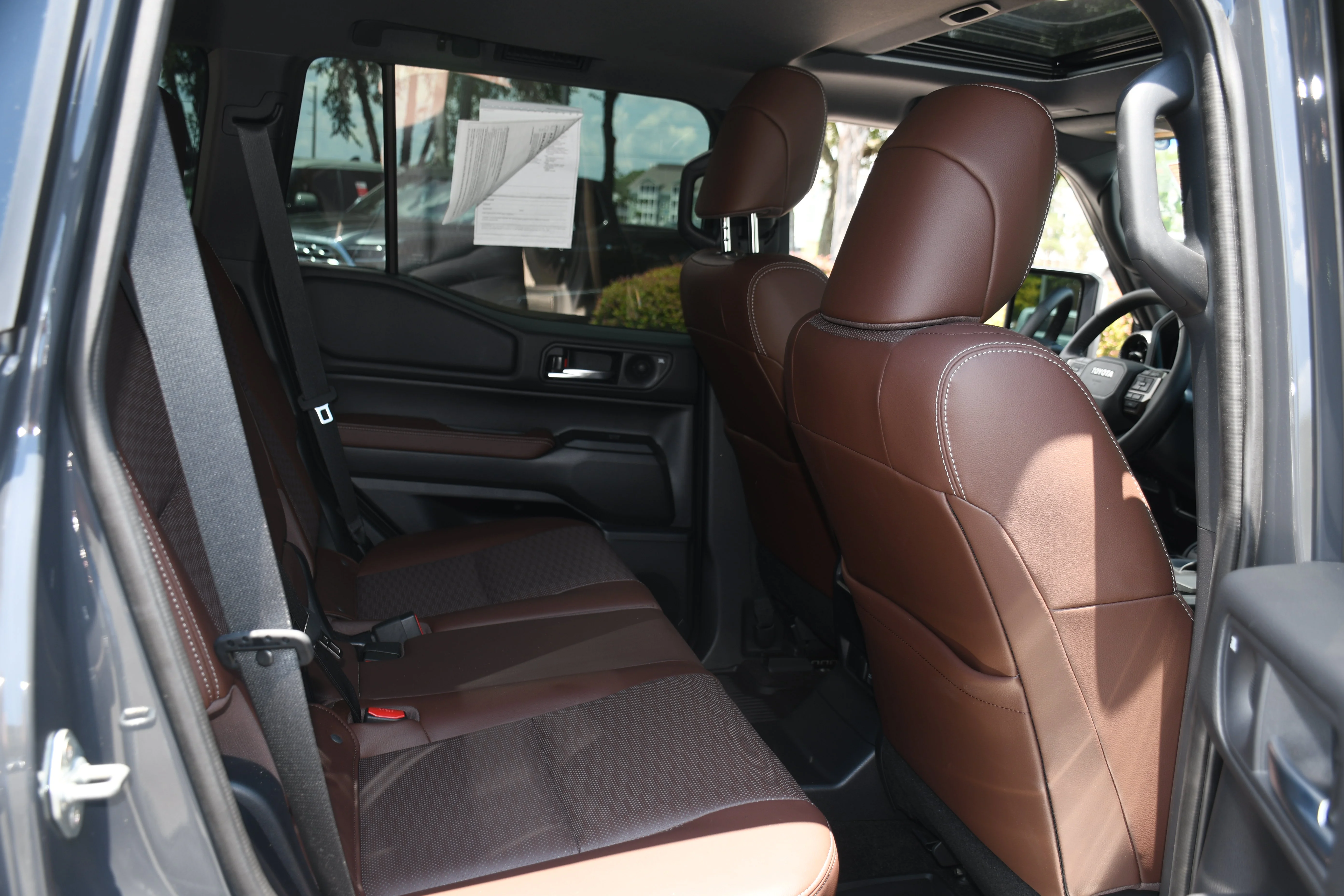Certified Used 2025  Toyota  image 20