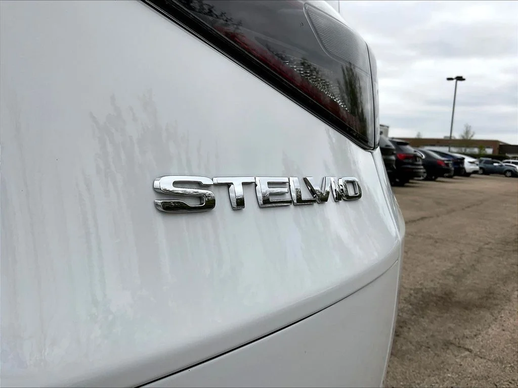 Used 2024 White Alfa Romeo Veloce image 24