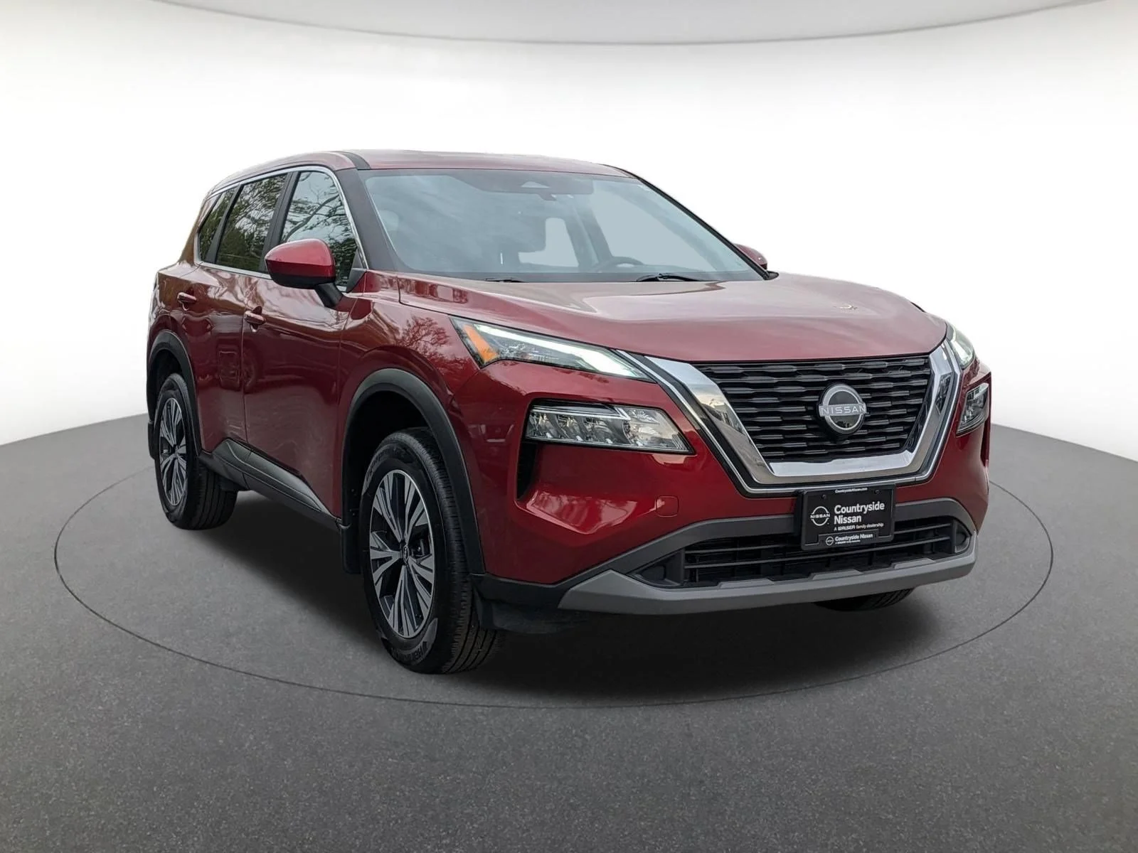 Used 2023 Scarlet Ember Tintcoat Nissan SV image 3
