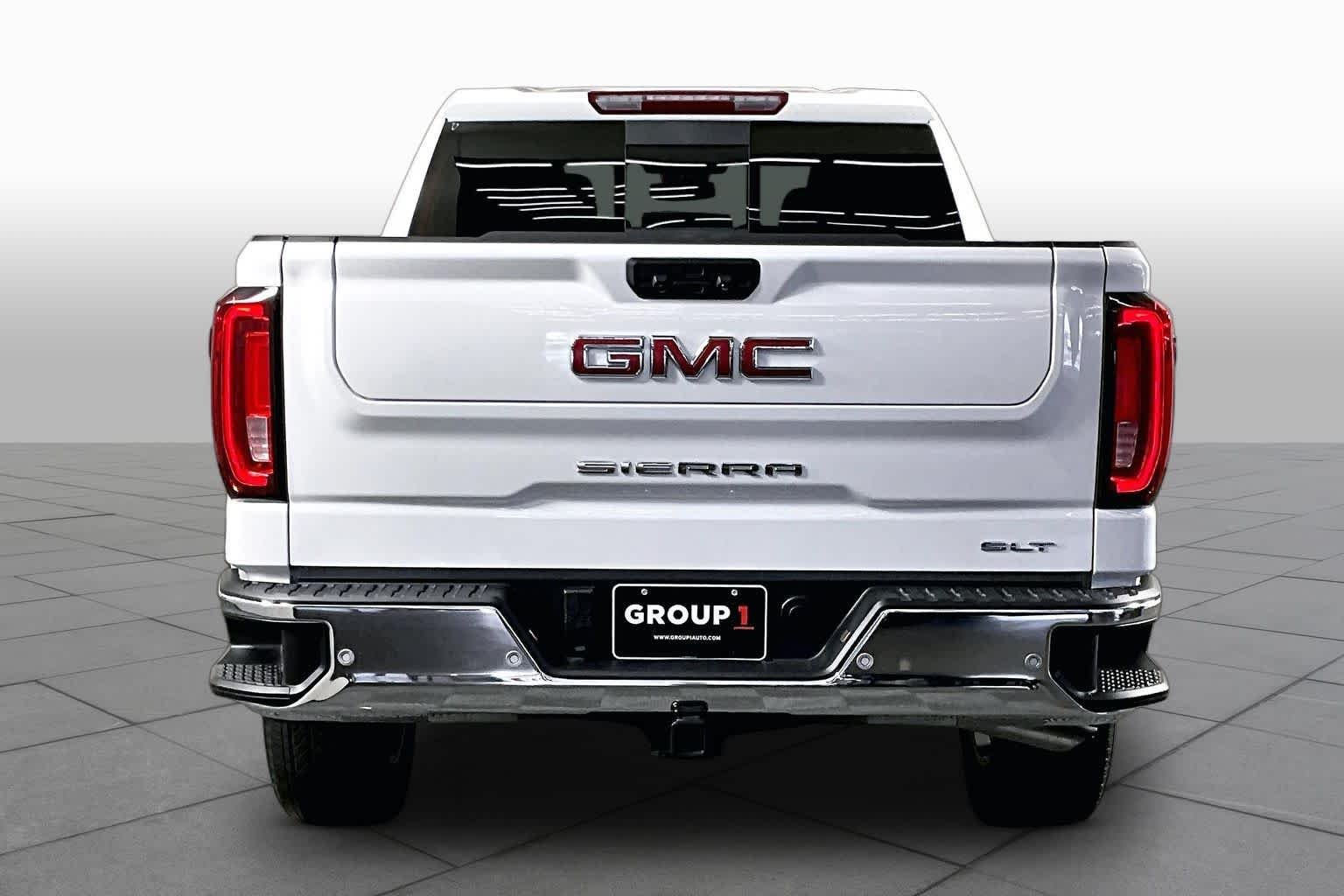 Used 2025 Summit White GMC SLT image 5