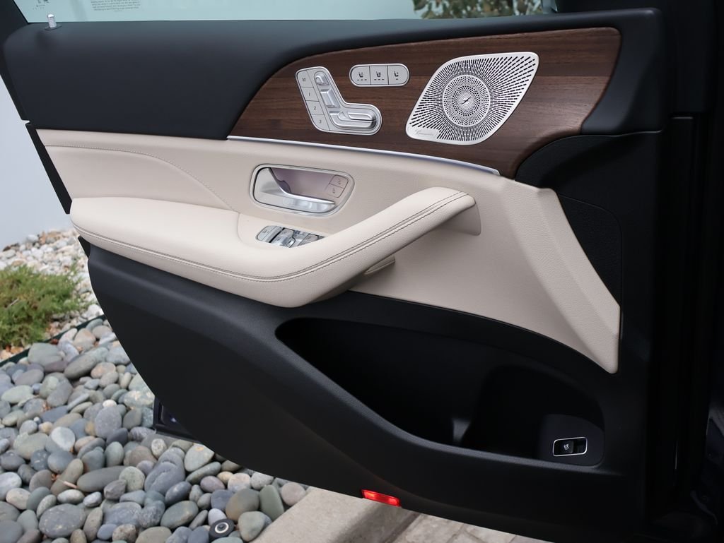 New 2026 Twilight Blue Metallic Mercedes-Benz GLS 450 image 39