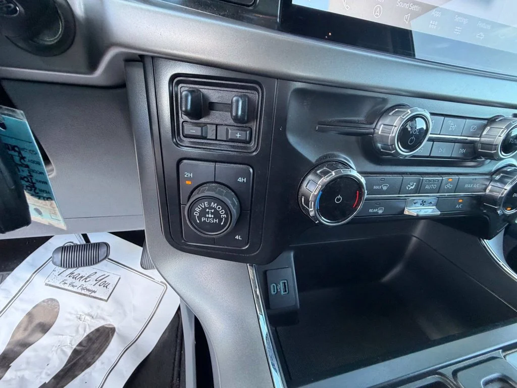 Used 2024 Brown Ford XLT image 23