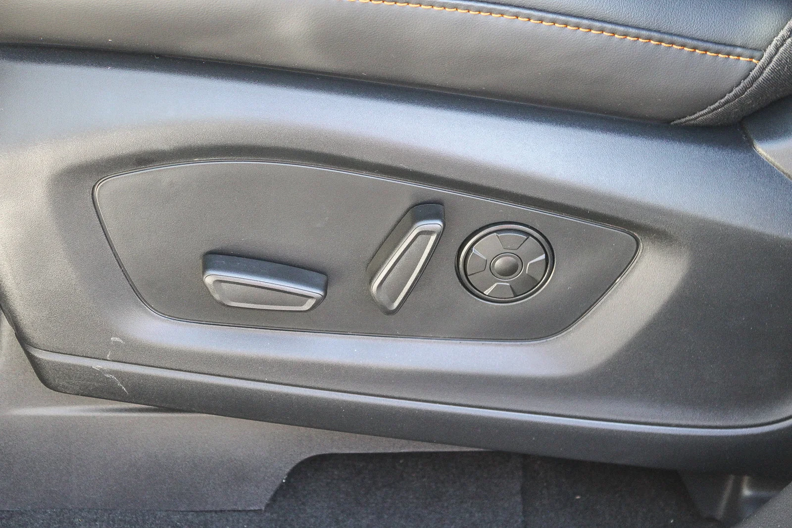 New 2026 Marsh Gray Ford Tremor® image 23