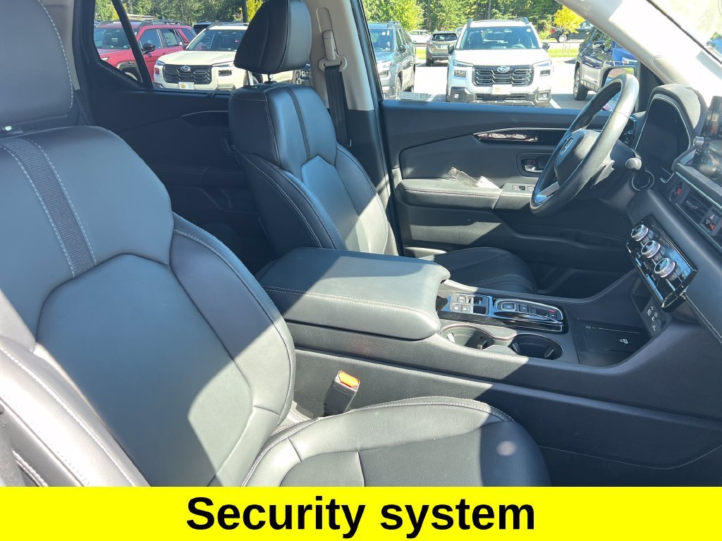Used 2024  Honda EX-L image 24