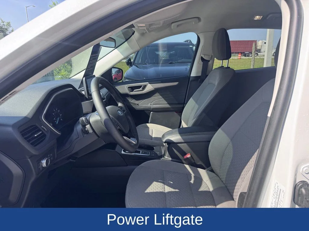 Certified Used 2022 Star White Ford SE image 10