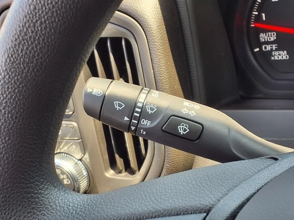 2025 GMC Sierra 1500 Pro - Photo 33