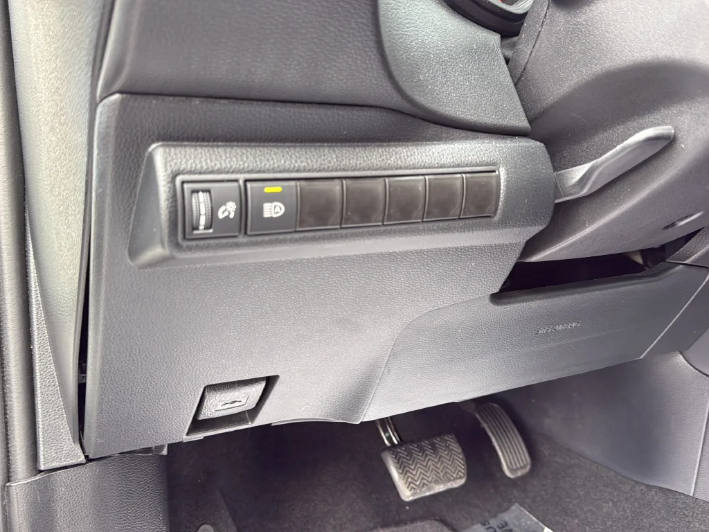 Used 2021 White Toyota SE image 34