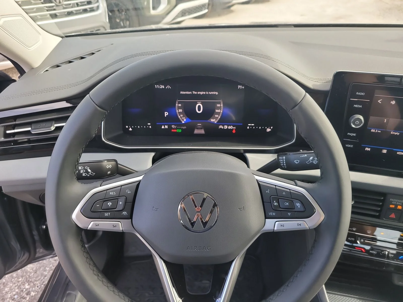 New 2026 Platinum Gray Metallic Volkswagen 1.5T SE image 29
