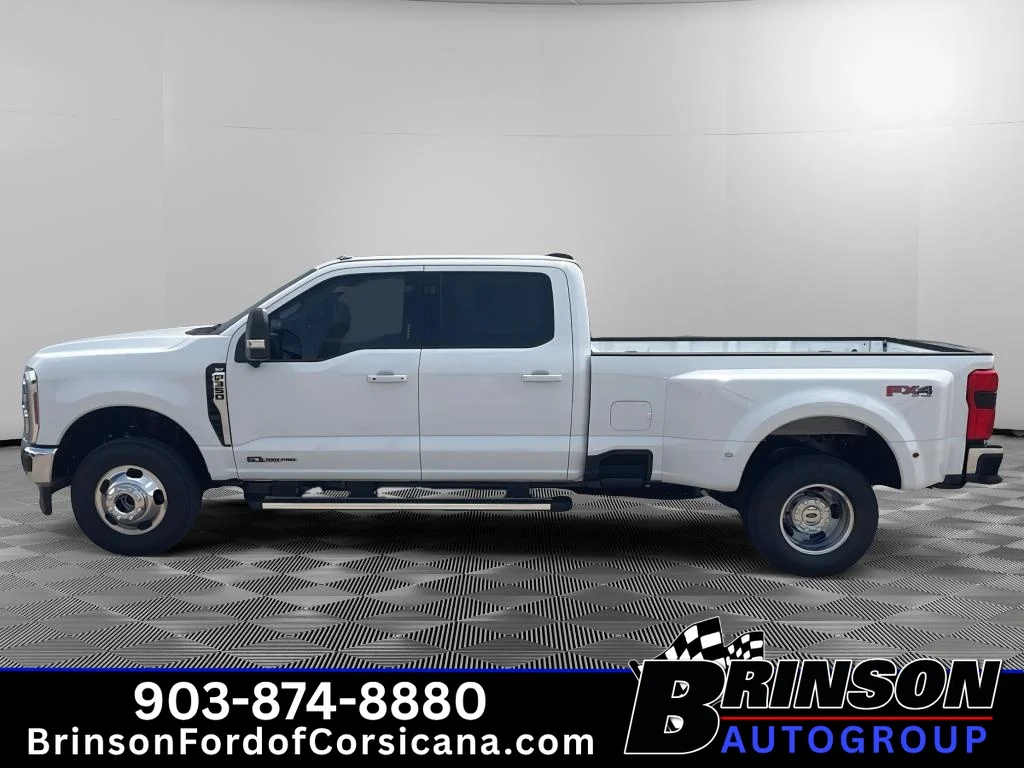 New 2026 Oxford White Ford F-350® XLT image 3