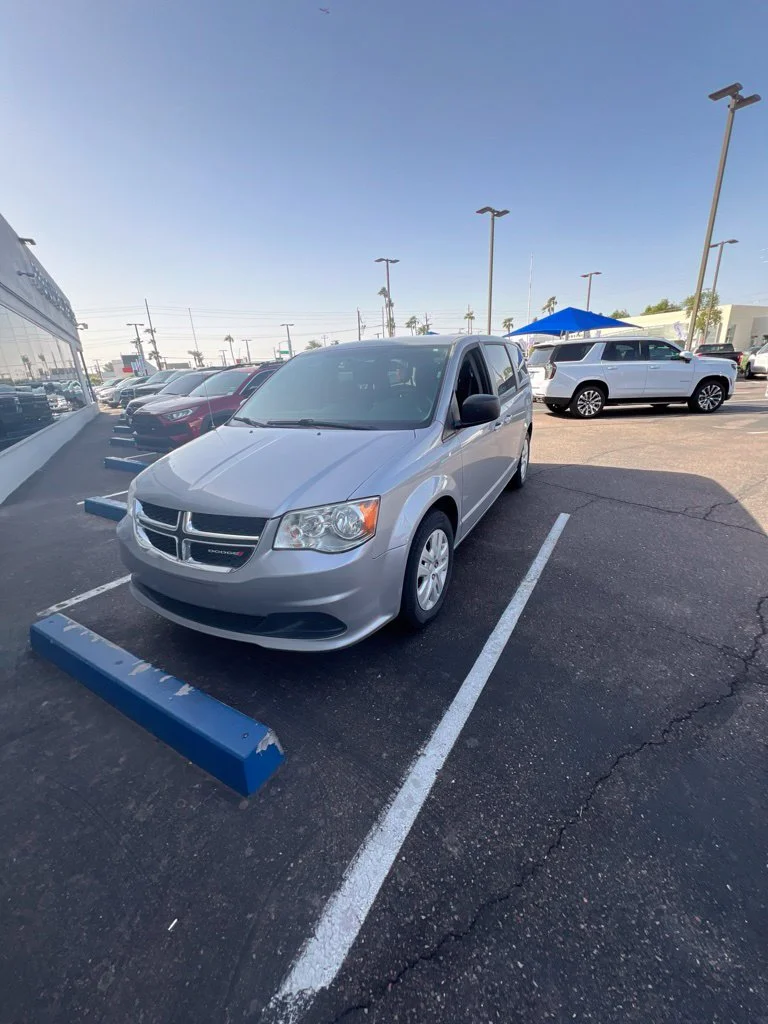 Used 2018 Silver Dodge SE image 20