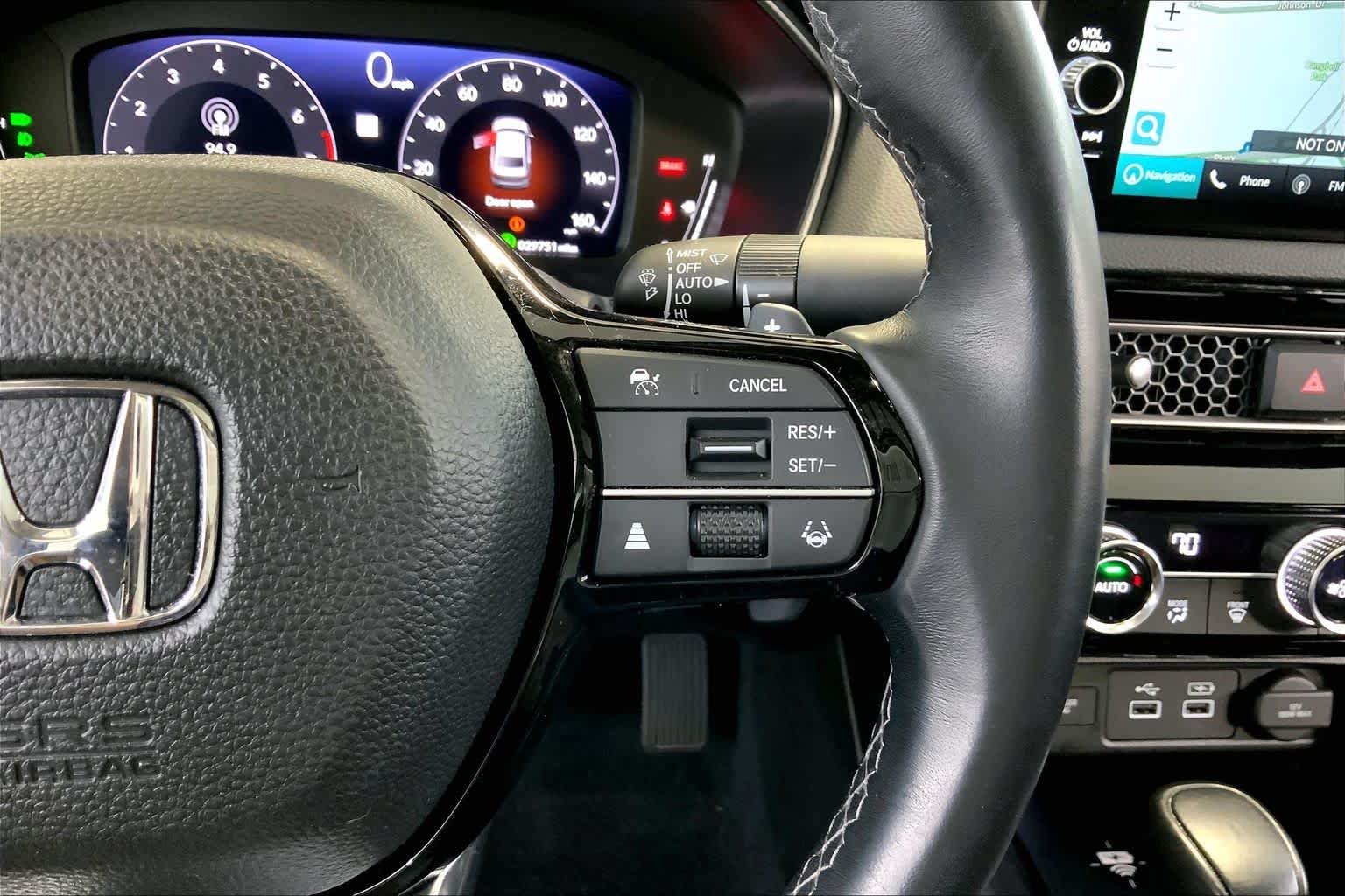 Used 2022 Rallye Red Honda Touring image 24