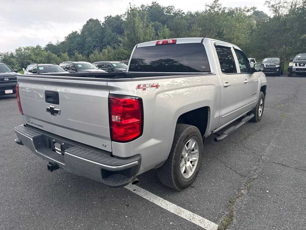 Used 2018 Silver Chevrolet LT image 4