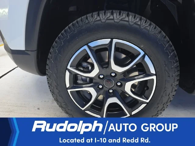 Used 2025 White Jeep Trailhawk image 32
