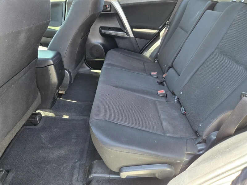 Used 2017 White Toyota LE image 8