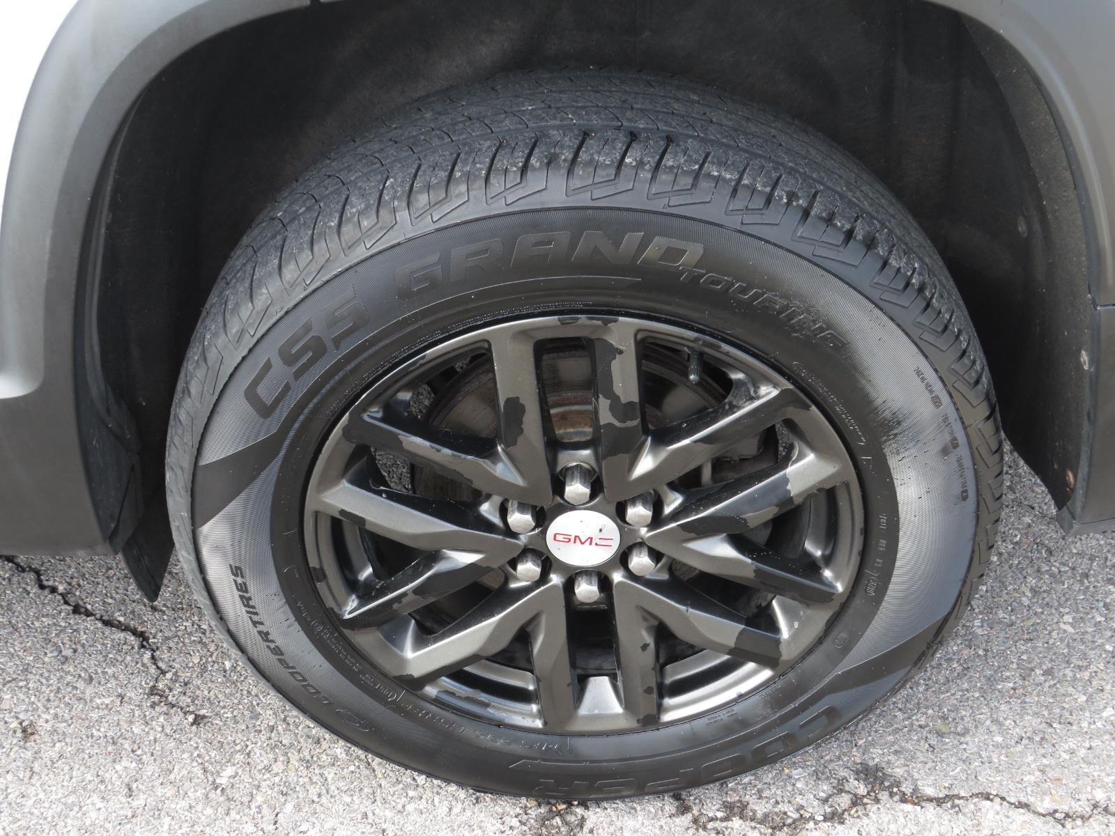 Used 2018 Summit White GMC SLT image 16