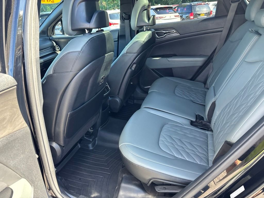 Used 2023 Black Kia X-Line image 16