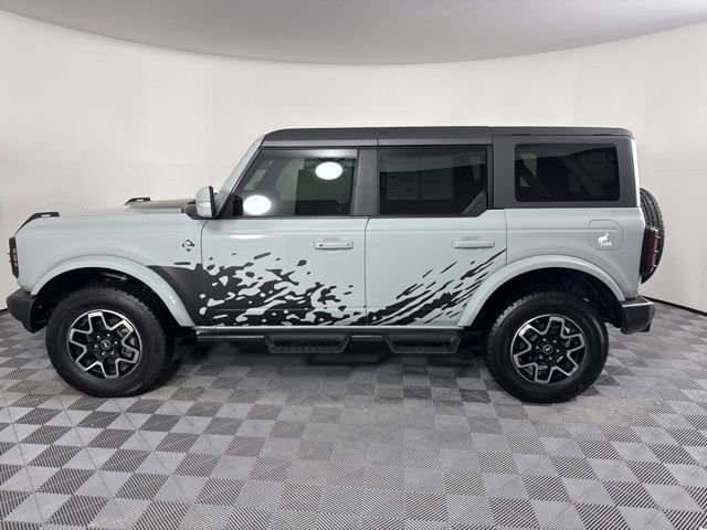 Used 2023 Green Ford Base image 6