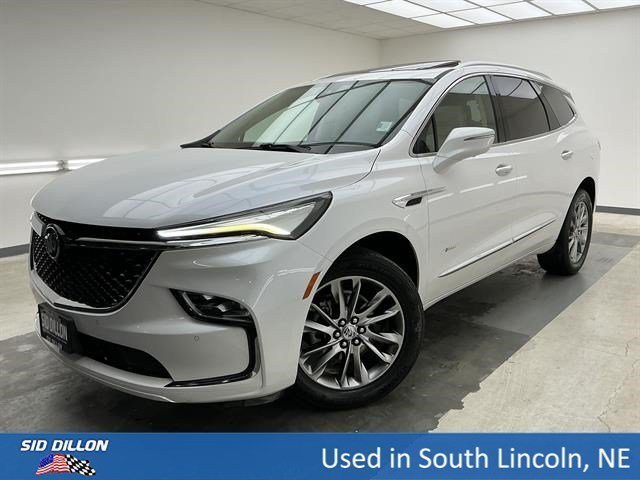 Used 2023 White Frost Tricoat Buick Avenir image 1