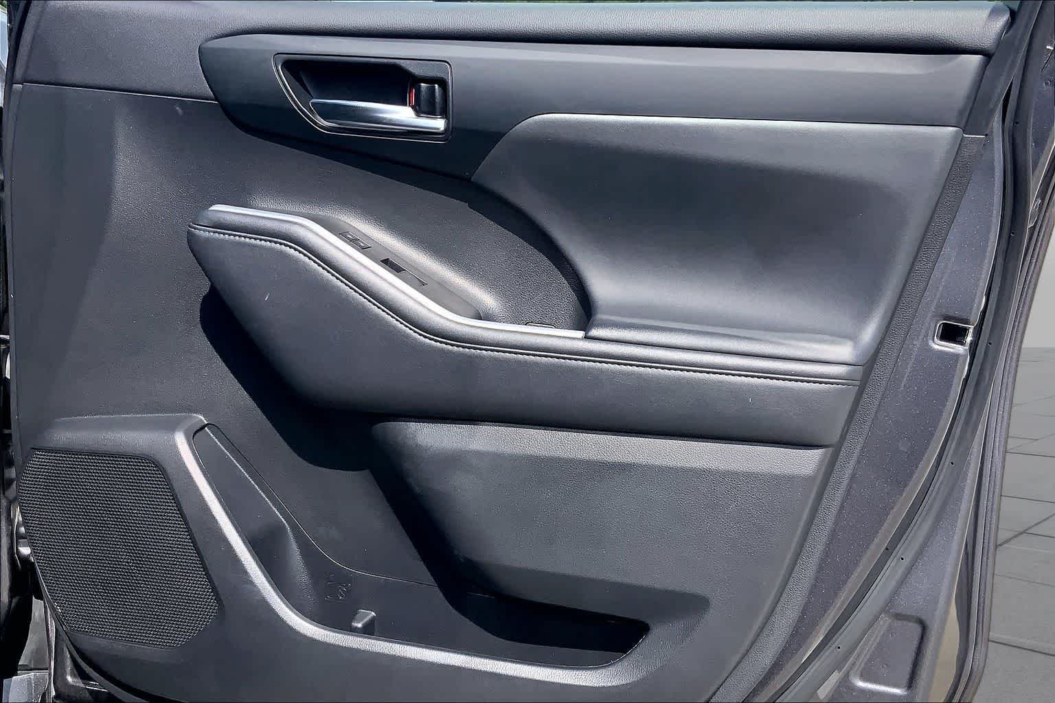 Used 2021 Magnetic Gray Metallic Toyota XSE image 21