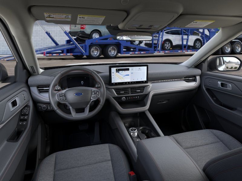 New 2026 Star White Metallic Tri-Coat Ford Active image 9