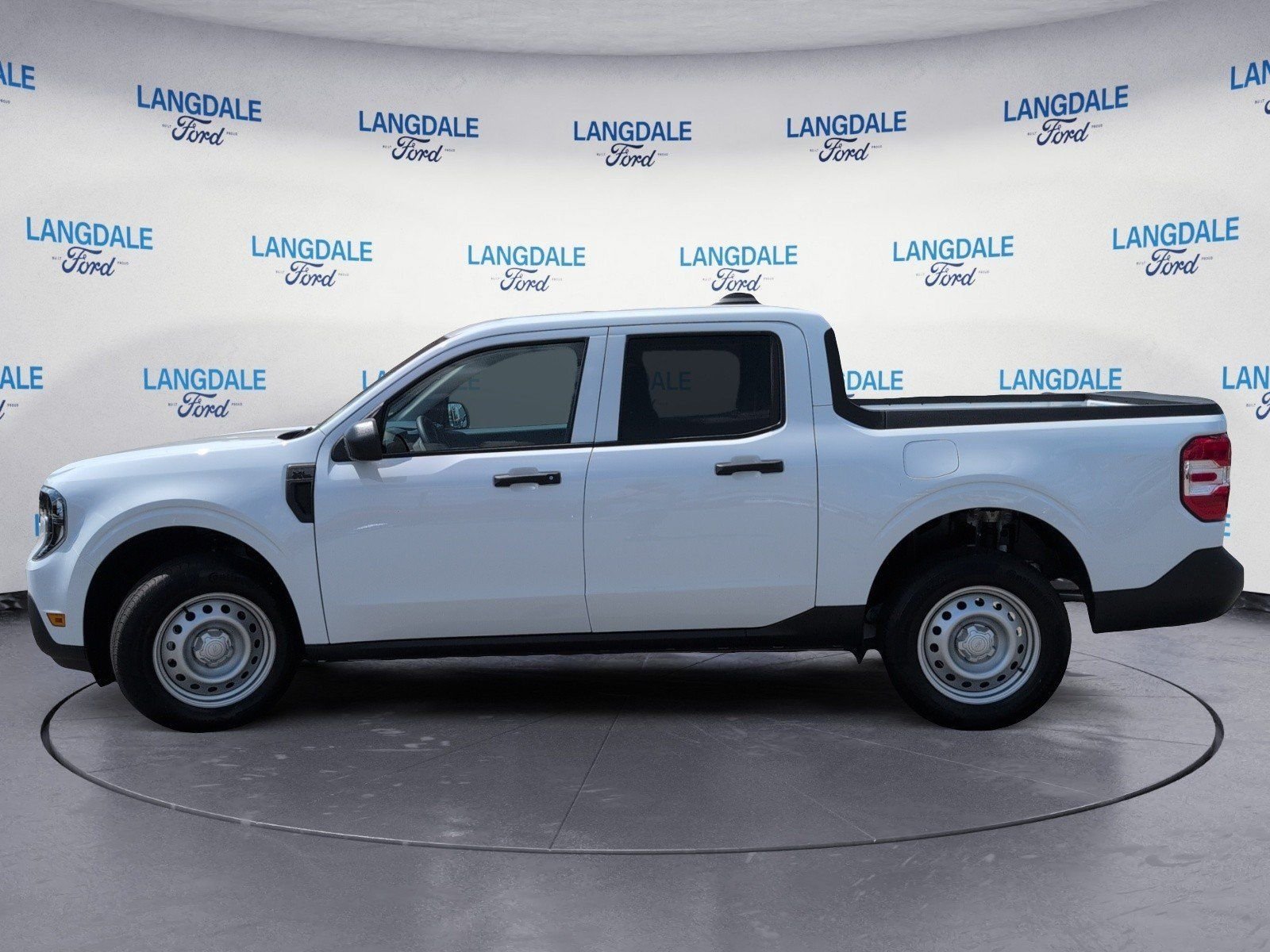 New 2026 Oxford White Ford XL image 10