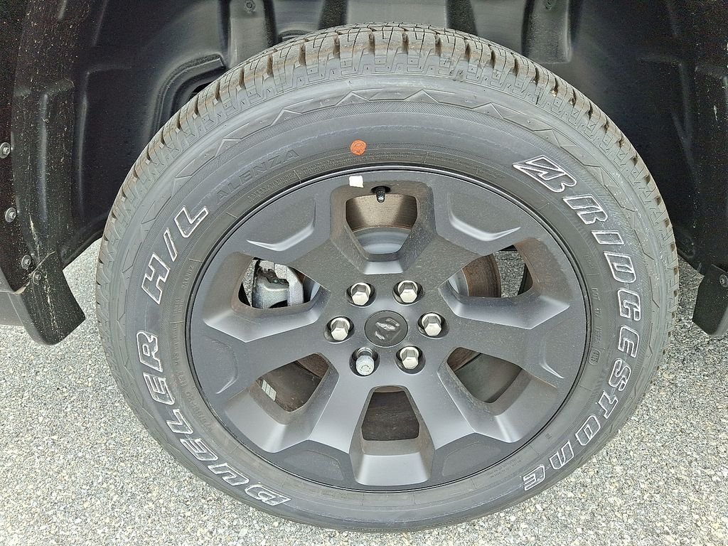 New 2026 Diamond Black Crystal Pearlcoat RAM Big Horn/Lone Star image 5