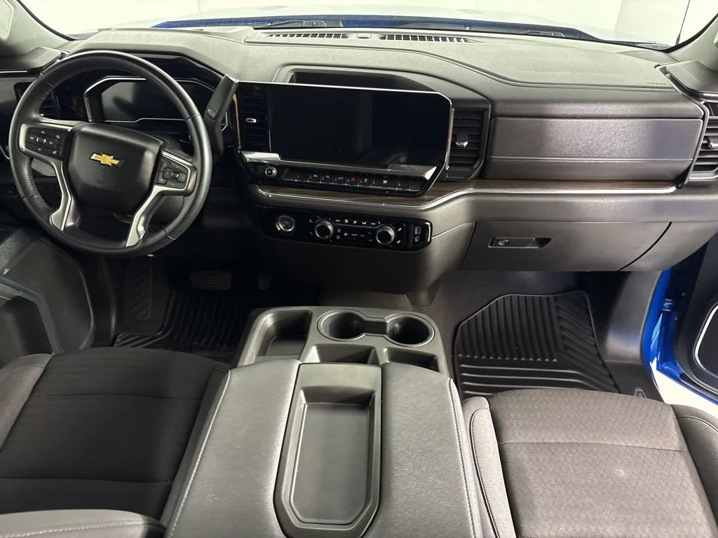 Used 2024 Glacier Blue Metallic Chevrolet LT image 17