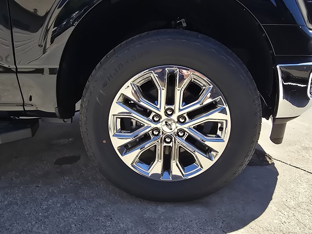 New 2026 Agate Black Metallic Ford Lariat® image 39