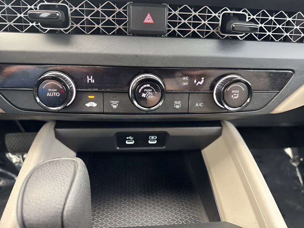 Used 2025 Red Honda LX image 22