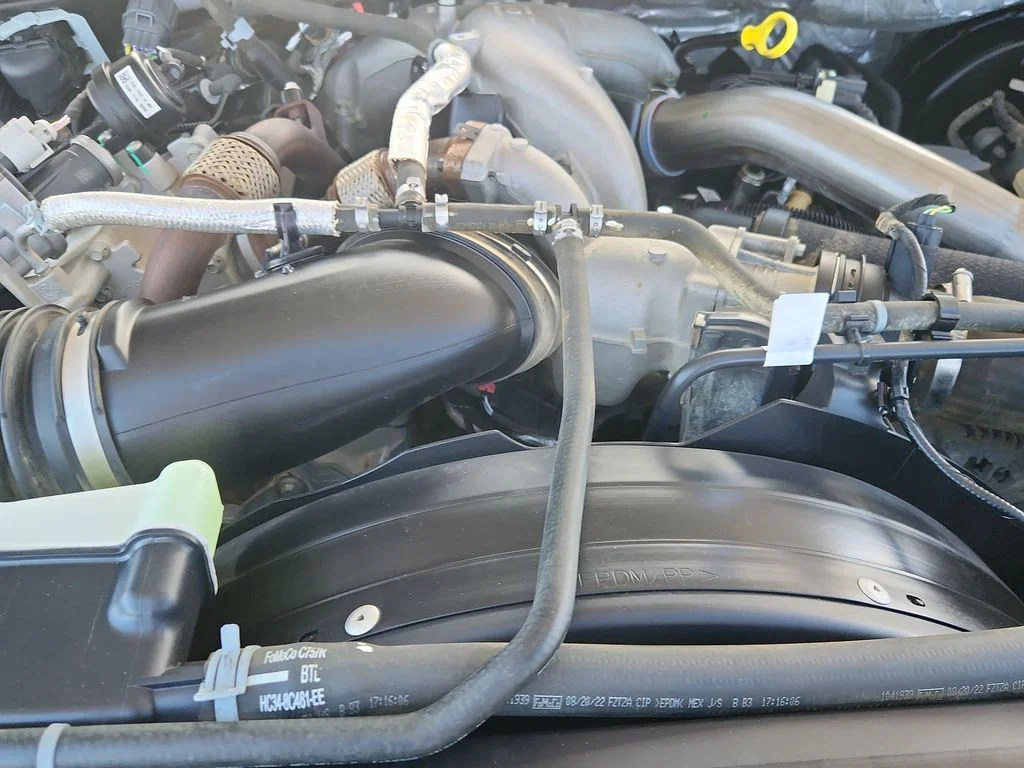 Used 2022 White Ford XL image 15