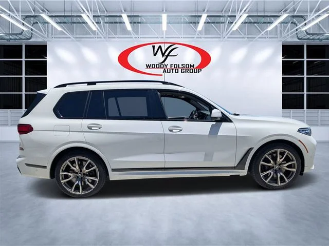 Used 2021 White BMW M50i image 2