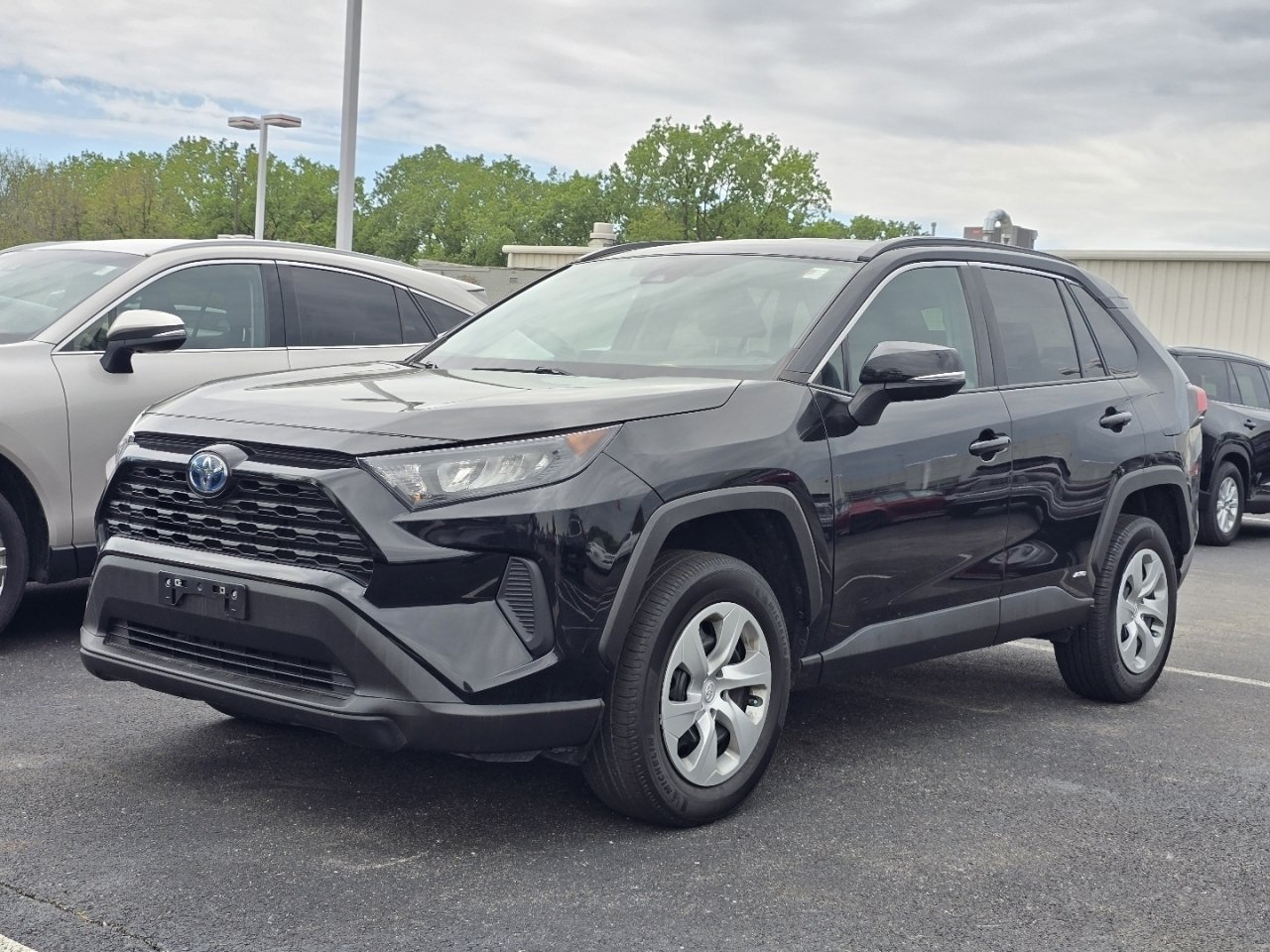 Used 2022 Black Toyota LE image 3