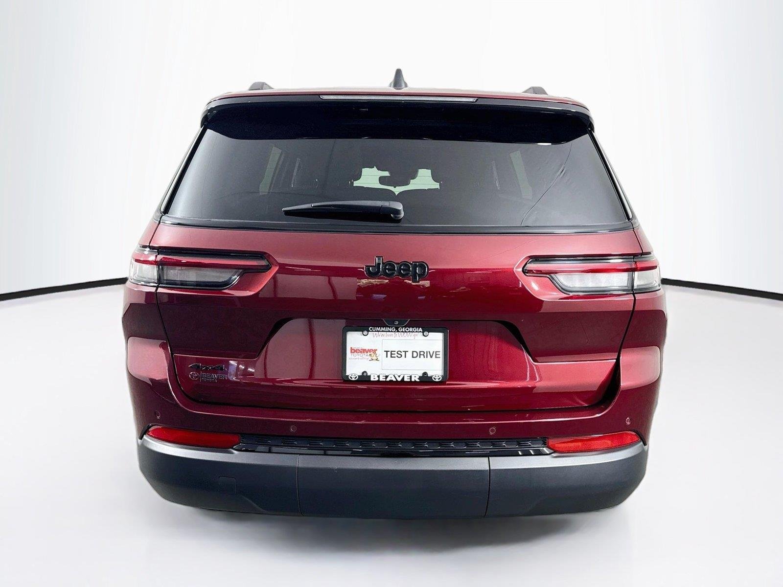 Used 2024 Velvet Red Pearlcoat Jeep Altitude X image 11