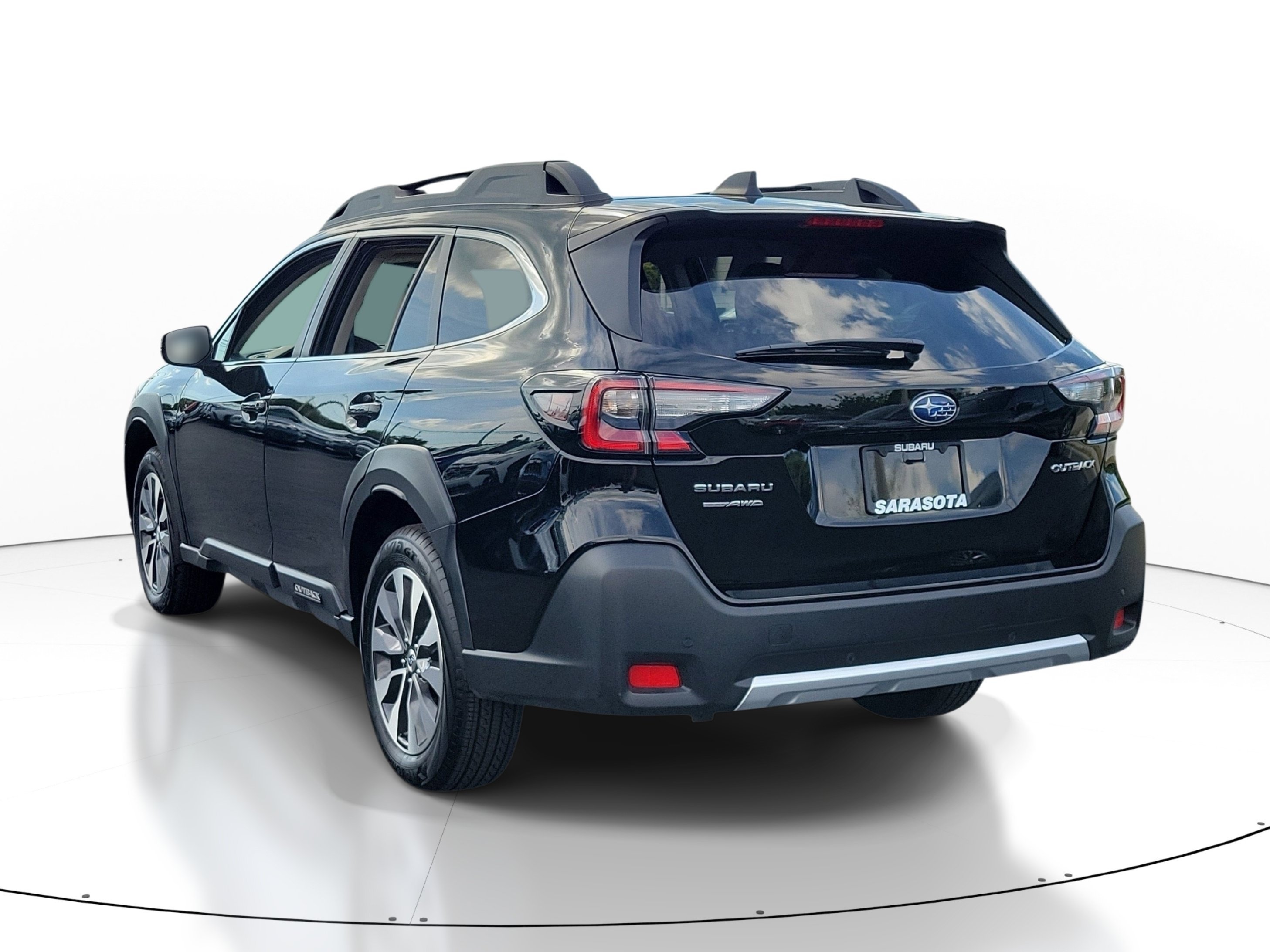Used 2025 Crystal Black Silica Subaru Limited image 3