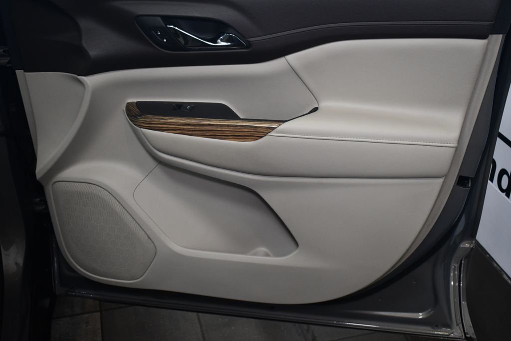 Used 2019 Pepperdust Metallic GMC Denali image 31